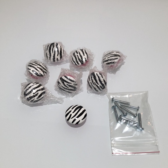 Hand Painted Drawer Knobs - Picture 4 of 8